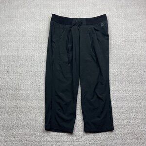 MEC Mountain Equipment Co-op Black Capri Tech Pants Womens Size 6 Hiking Outdoor
